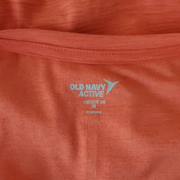 4/$20 Old Navy Active Breathe On XL shirt - Picture 5 of 5